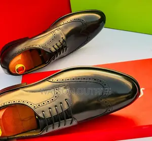 Smart Gucci Brand Wears