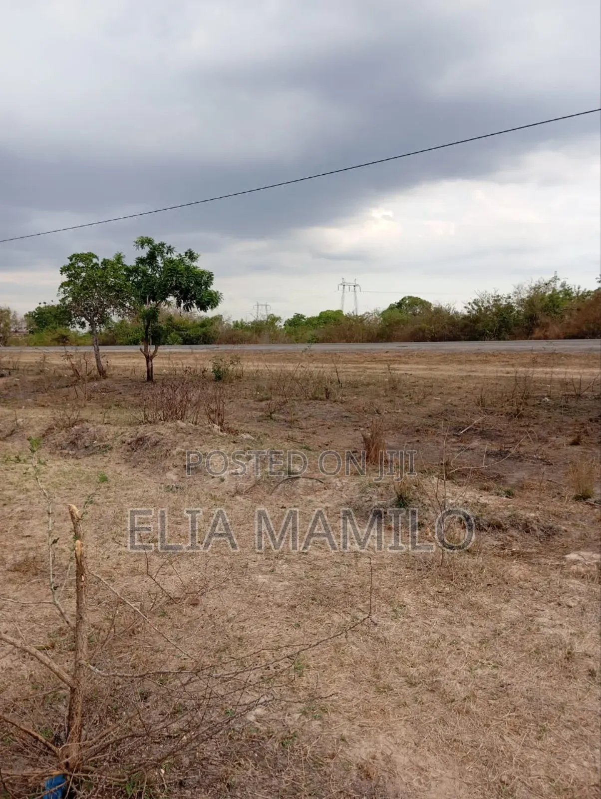 8 Acres for Sale on Road Side in Chamakweza Chalinze.
