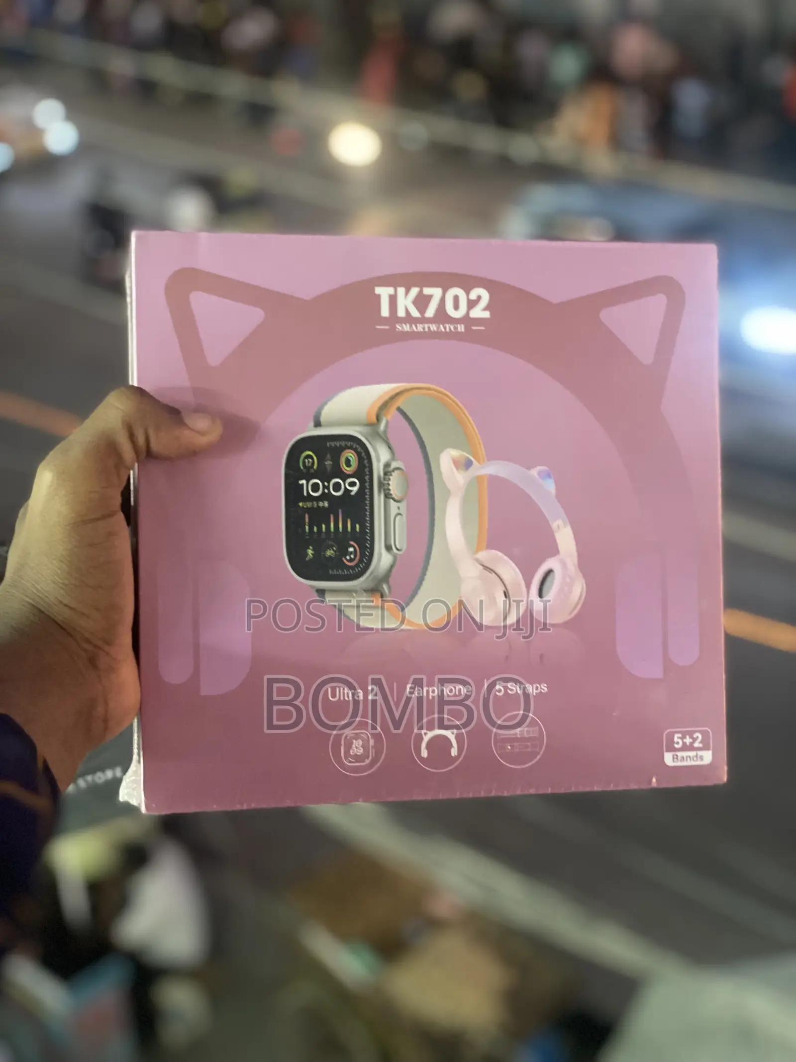 TK702 Smartwatch