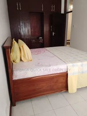 3bdrm Apartment in Posta, Upanga East for rent