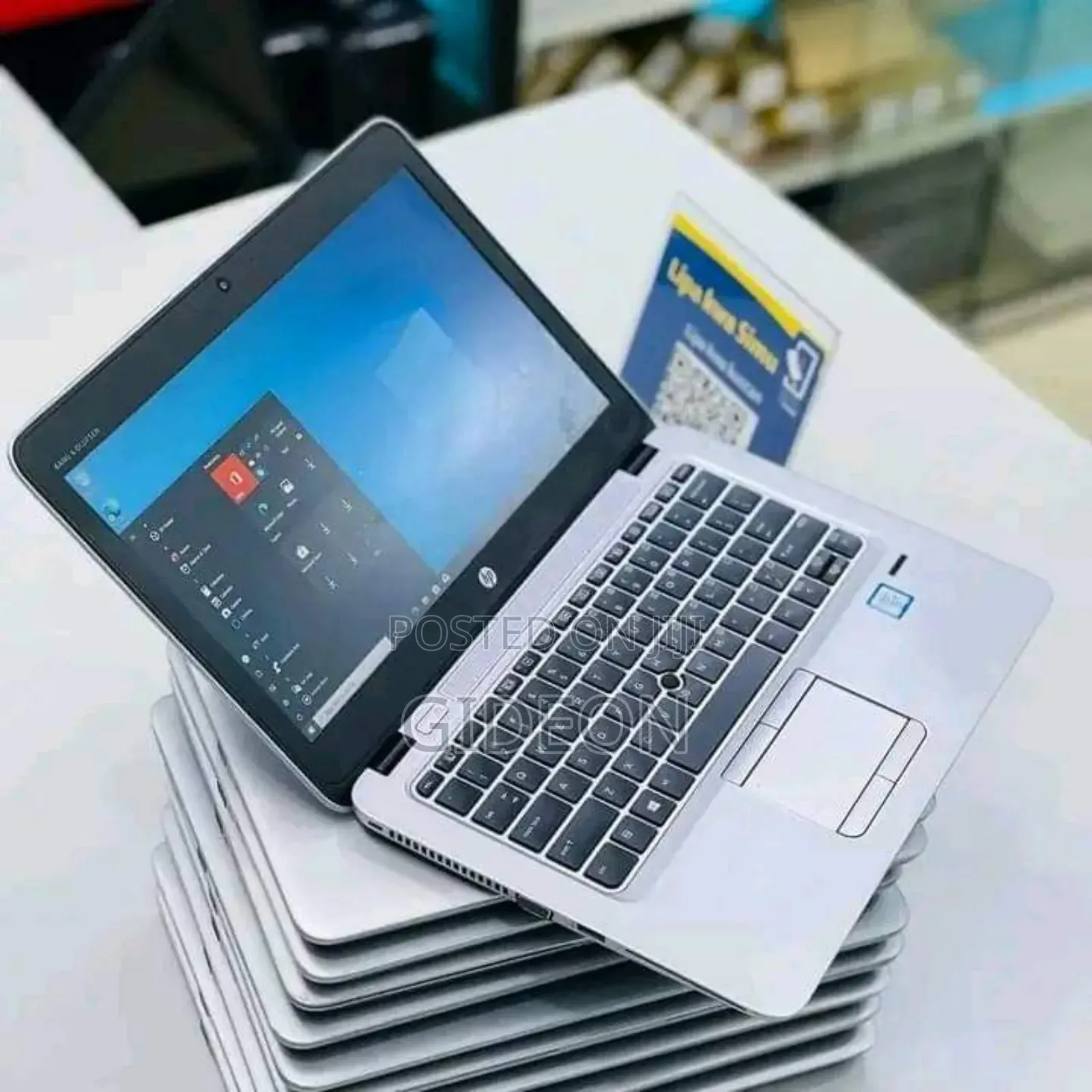 Laptop HP EliteBook 820 G3 8GB Intel Core I5 SSD 256GB