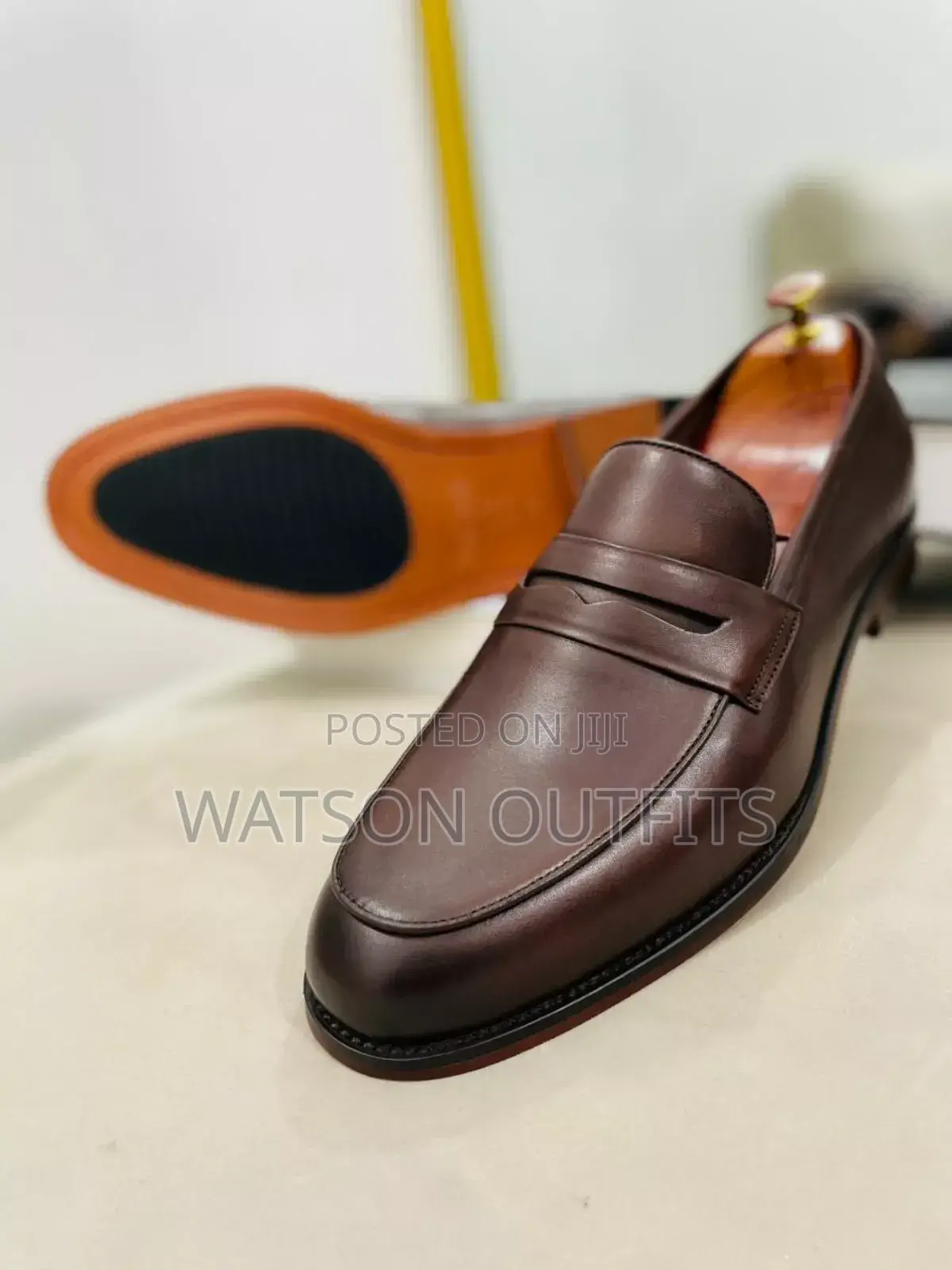 Viatu Vya Lv,Cr7,Versace,Clarks,Gucci
