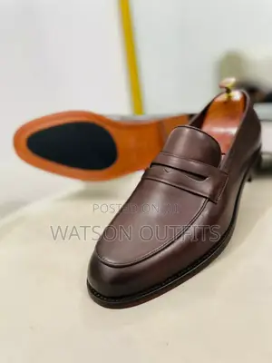 Viatu Vya Lv,Cr7,Versace,Clarks,Gucci