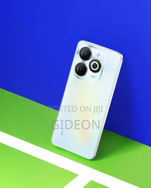 New Infinix Smart 8 64 GB White