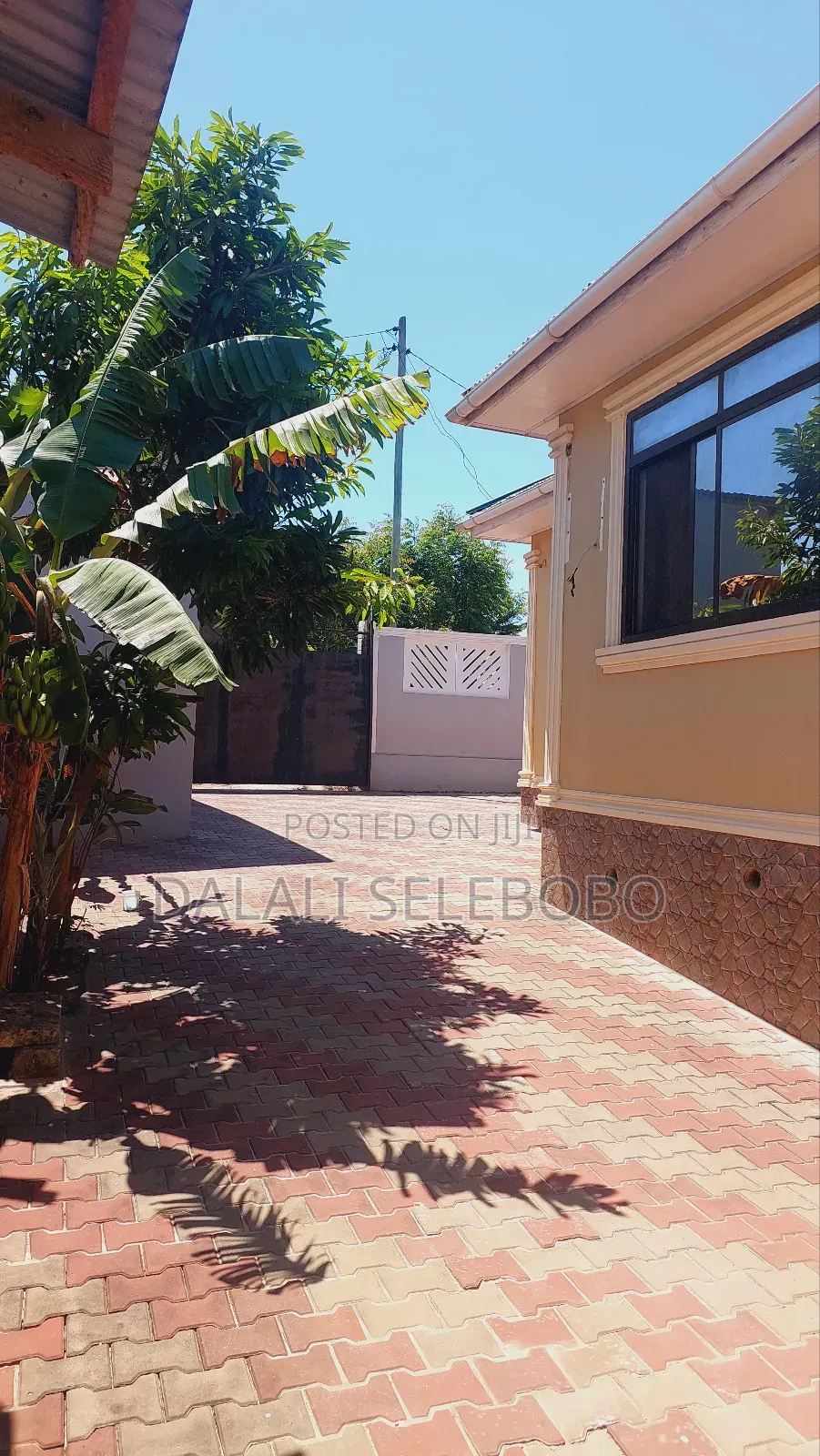 3bdrm Bungalow in Boko Basihaya, Bunju for sale