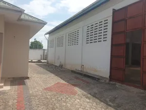 Godown for Rent With 4 House at Mingoi Bagamoyo