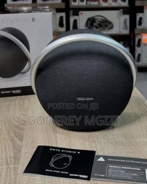 Onyx Studio 8 Speaker