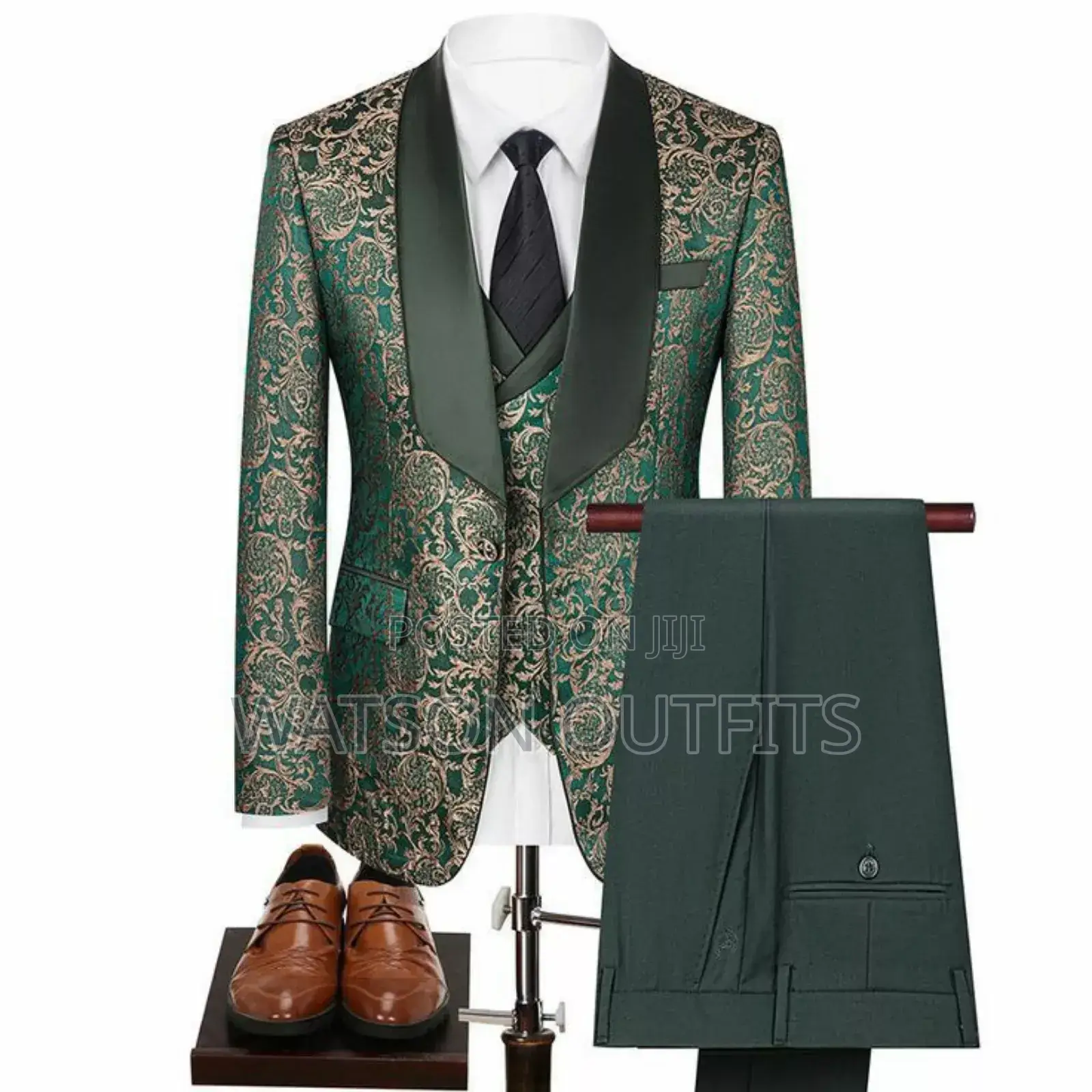 Attractive and Smart Turkey Suits
