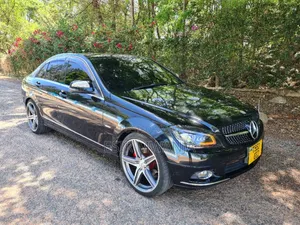 Mercedes-Benz C200 2008 Black
