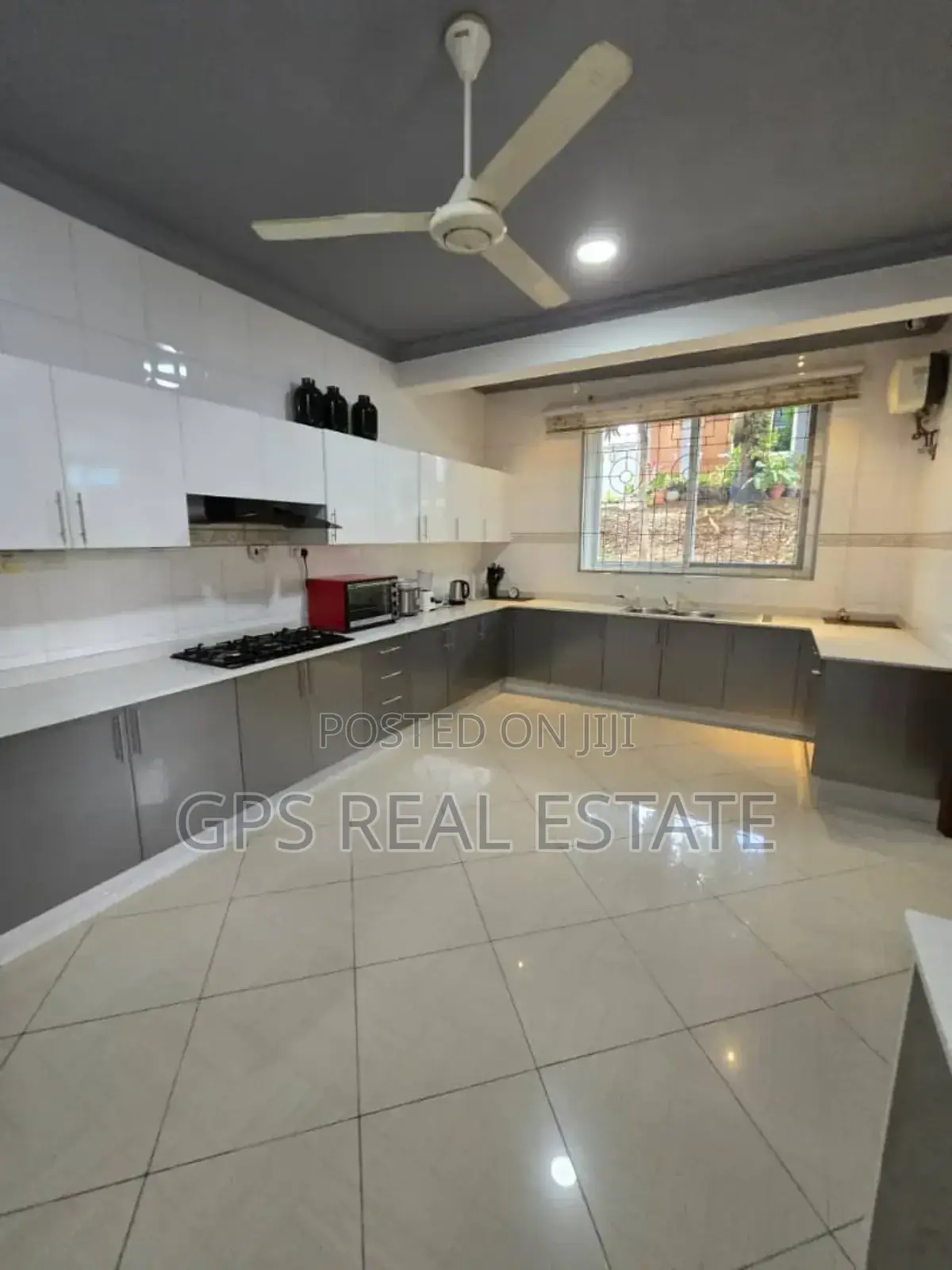 5bdrm House in Kimara Korogwe, Kinondoni for sale