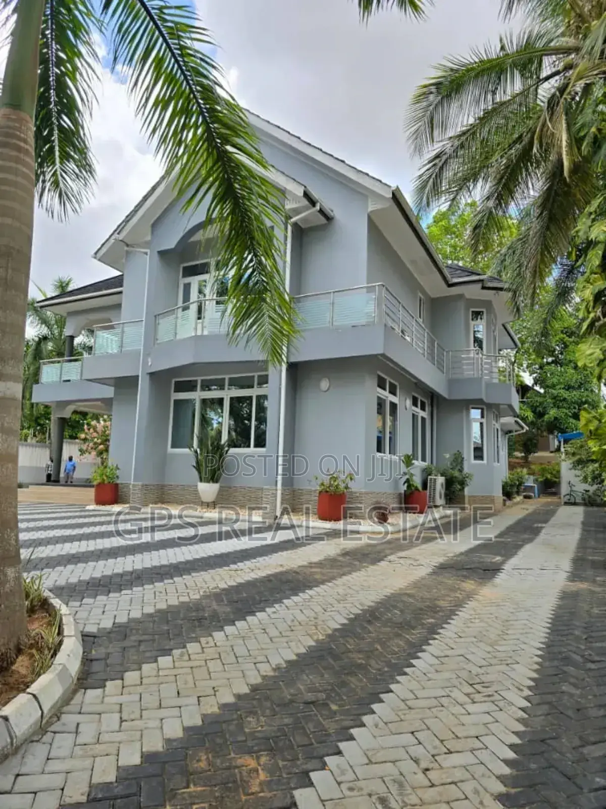 5bdrm House in Kimara Korogwe, Kinondoni for sale