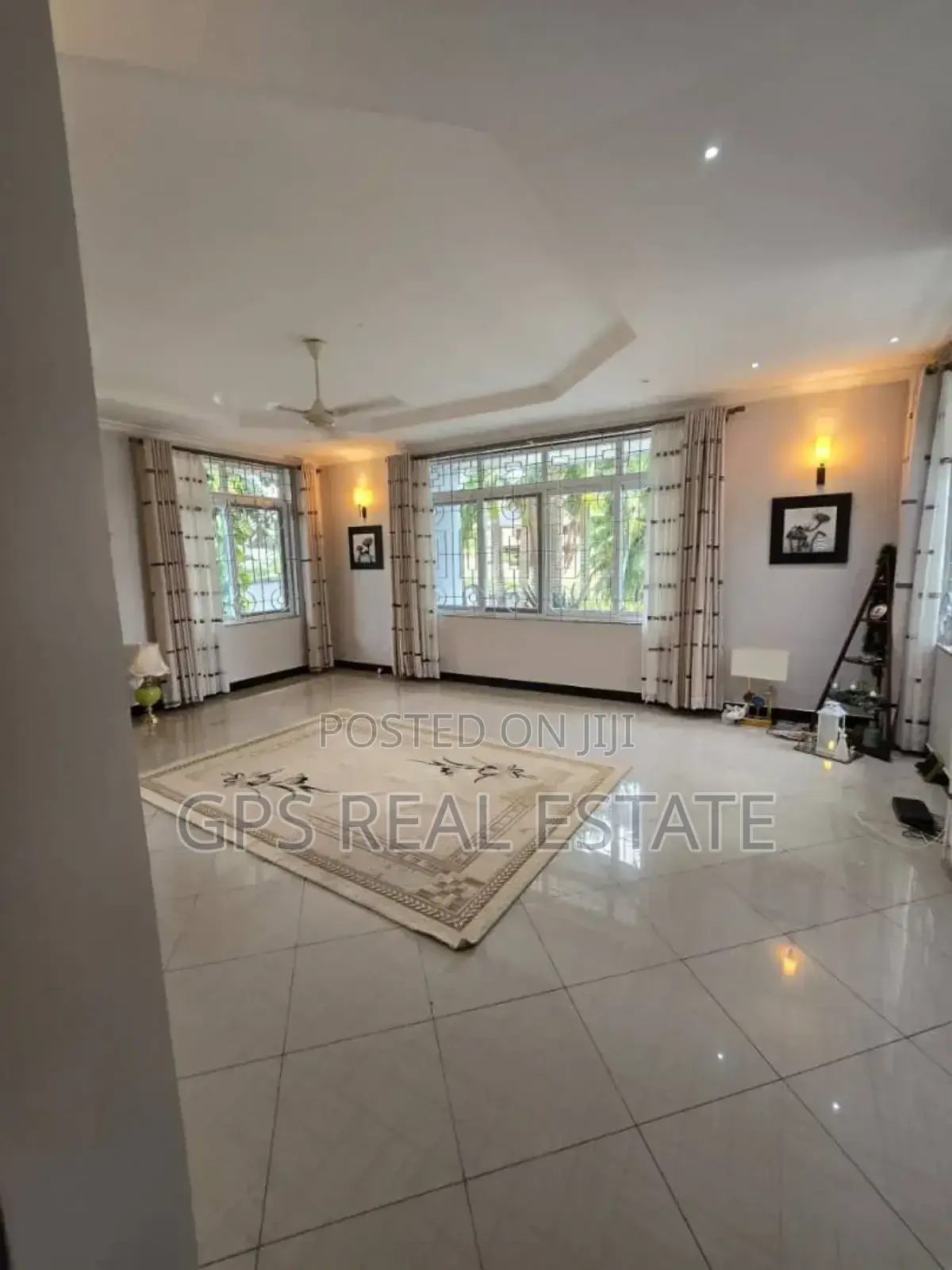 5bdrm House in Kimara Korogwe, Kinondoni for sale
