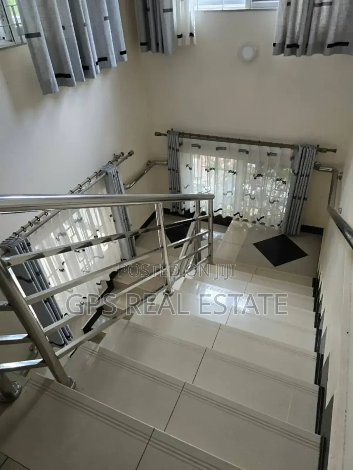 5bdrm House in Kimara Korogwe, Kinondoni for sale