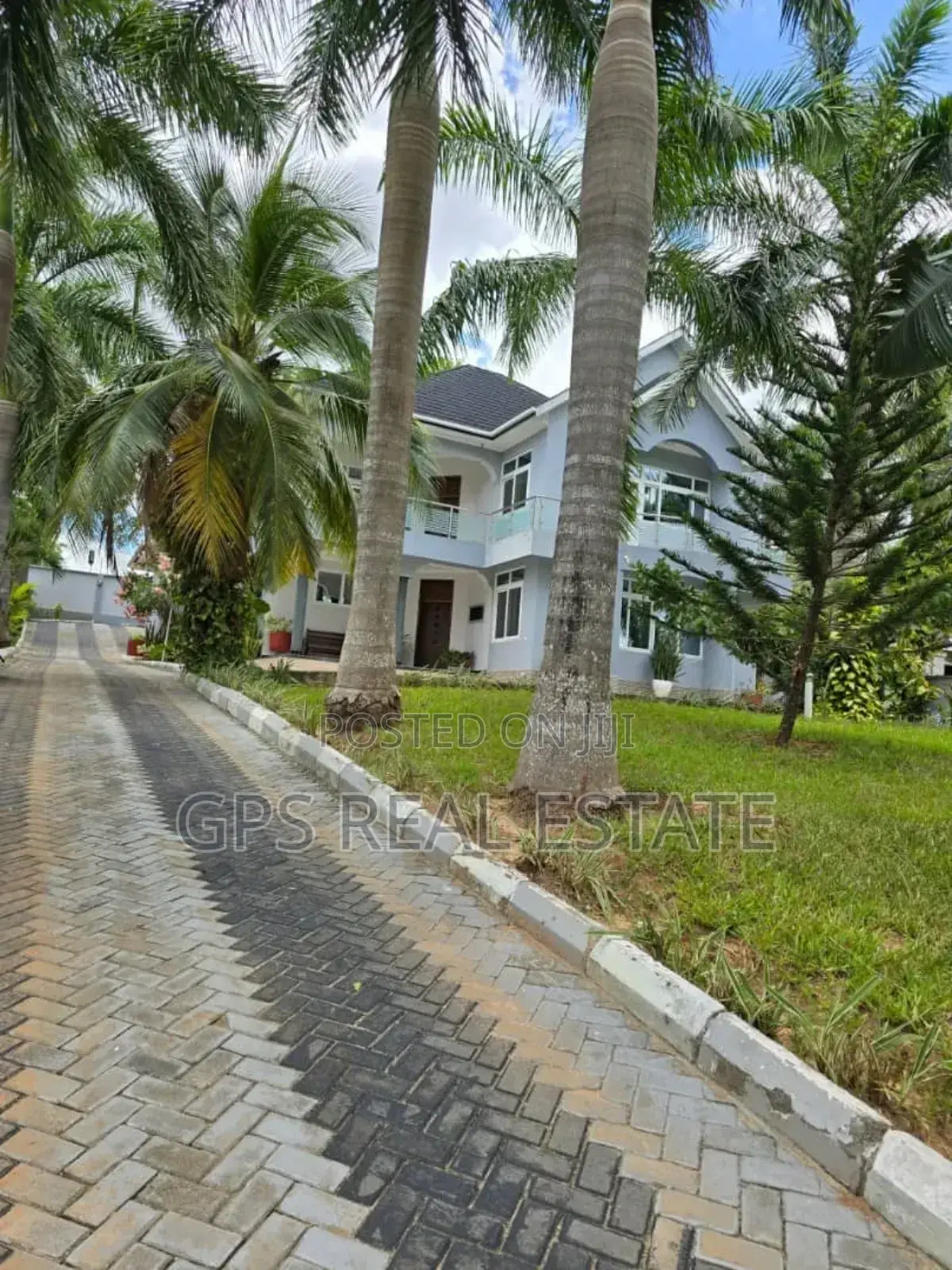 5bdrm House in Kimara Korogwe, Kinondoni for sale