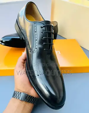 Viatu Vya Chapa Ya Dior Na Paul Smith
