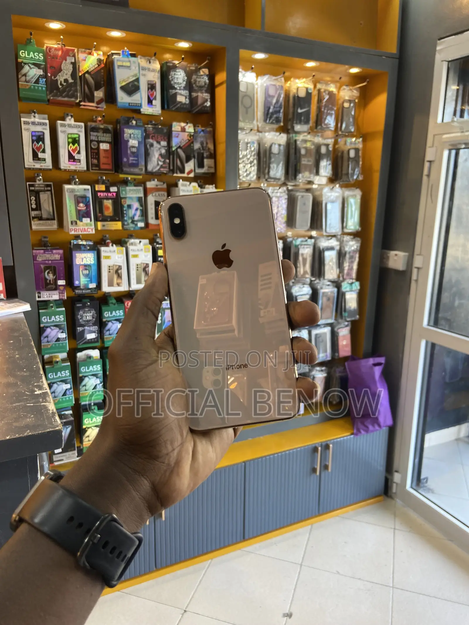 Apple iPhone XS Max 64 GB Gold