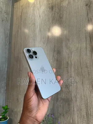Apple iPhone 15 Pro Max 256 GB White