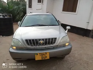 Toyota Harrier 2001 Silver