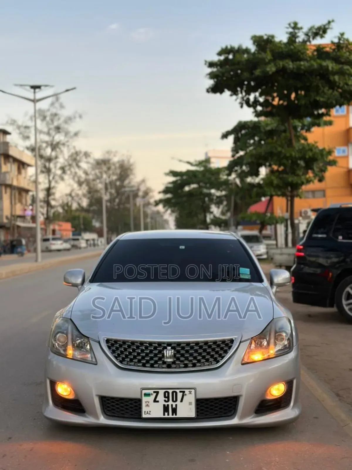 Toyota Crown 2010 Silver