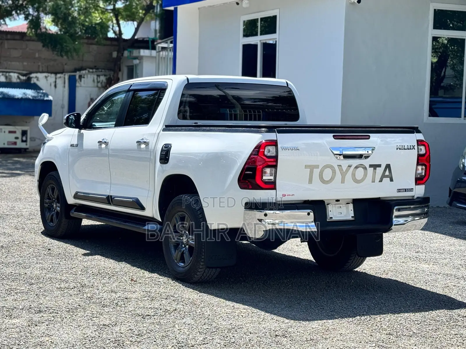Toyota Hilux 2021 Off white