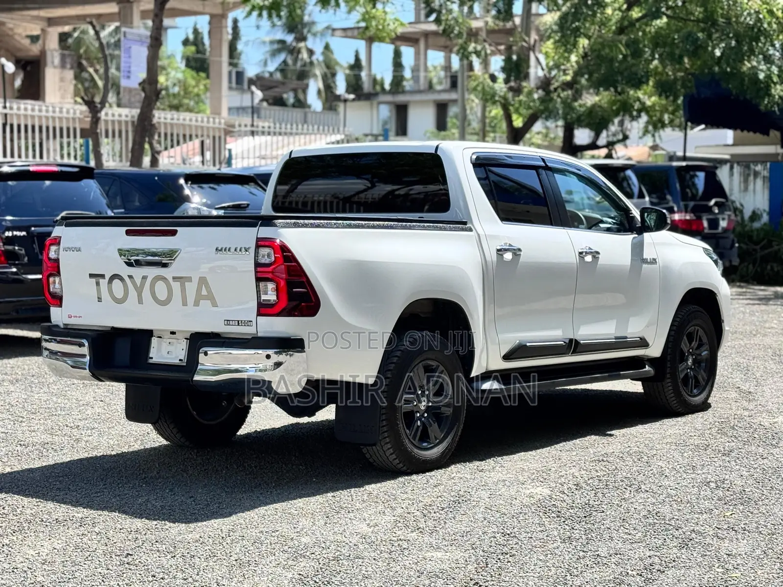 Toyota Hilux 2021 Off white