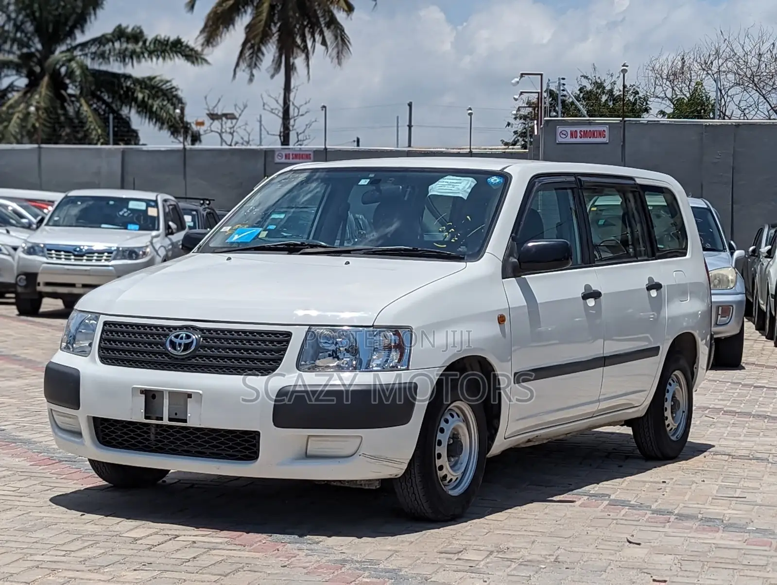 Toyota Succeed SV Premium 2014 Silver