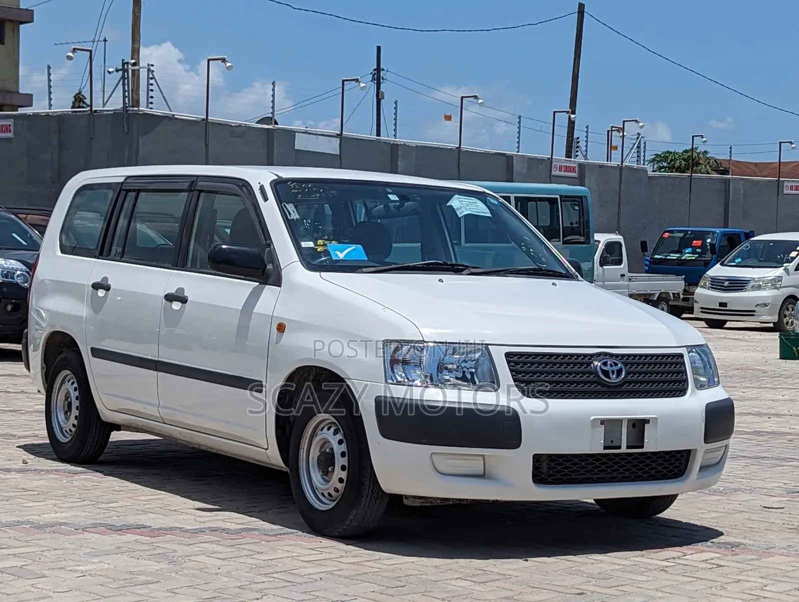 Toyota Succeed SV Premium 2014 Silver