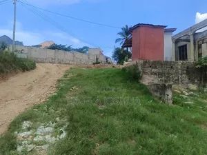 Kiwanja CHA SQM 1000 Kinauzwa Goba Njia Panda Ya Tegeta A