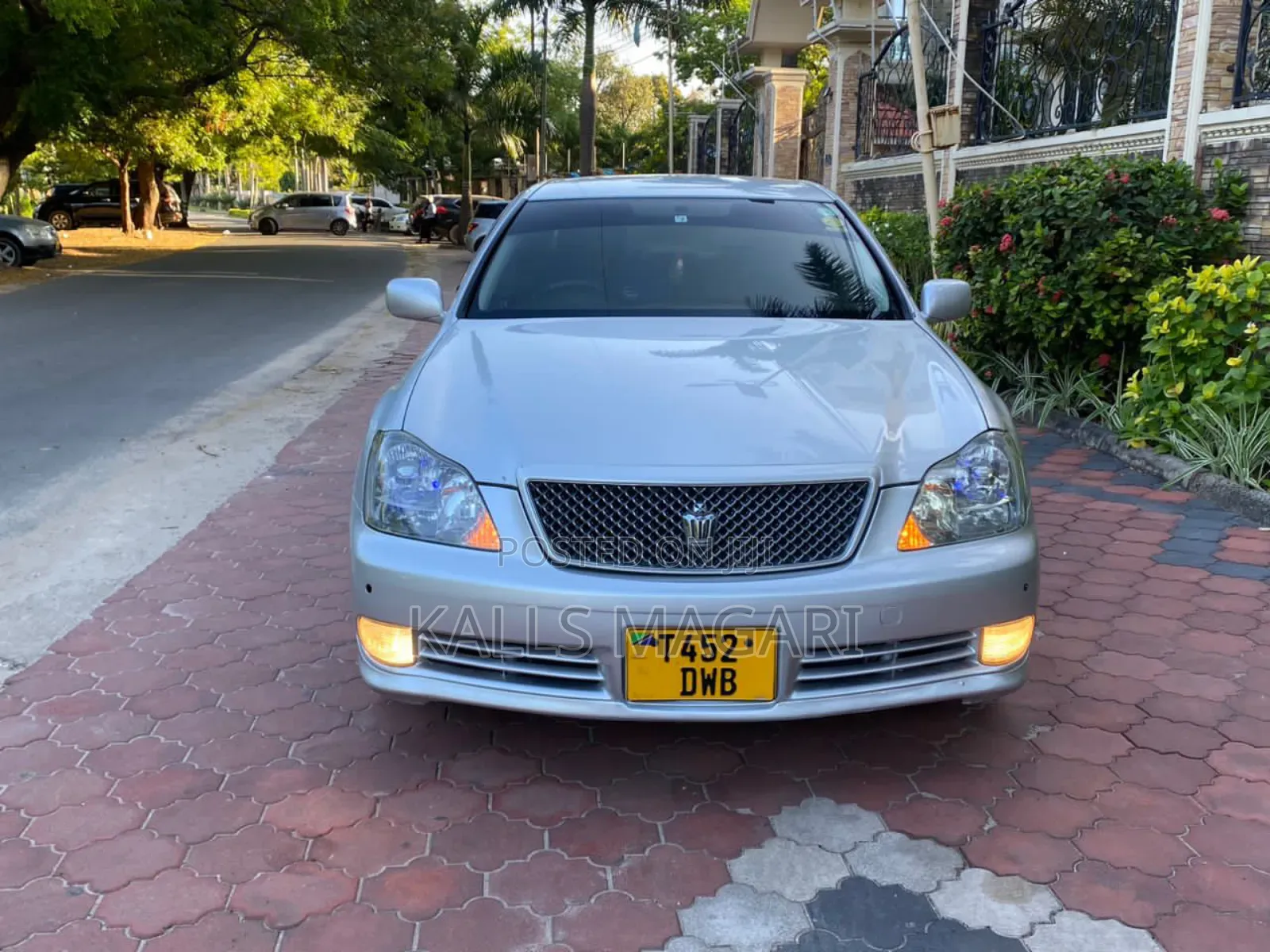 Toyota Crown 2004 Silver