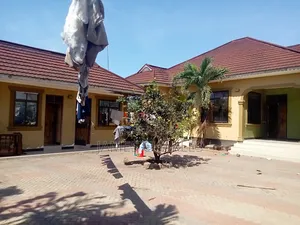 8bdrm House in Kinondoni Kibada, Kigamboni for sale