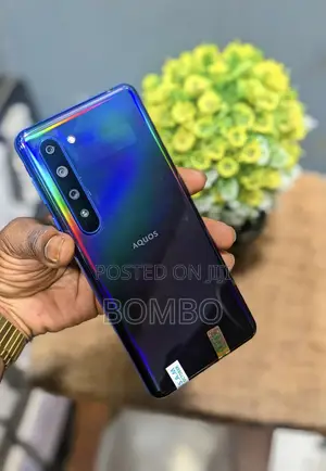 Sharp Aquos R5G 256 GB Black