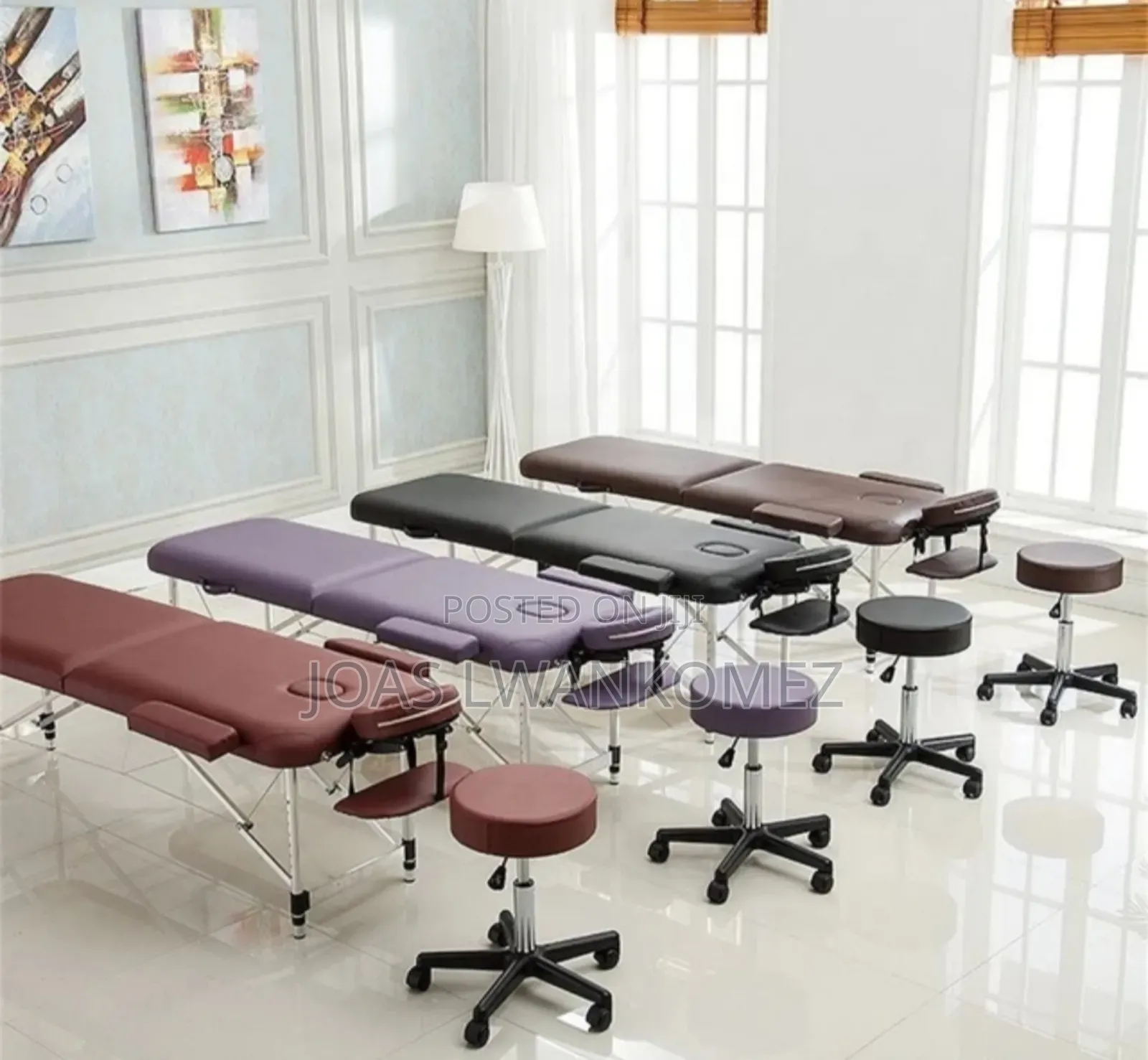 Foldig Massage Bed.