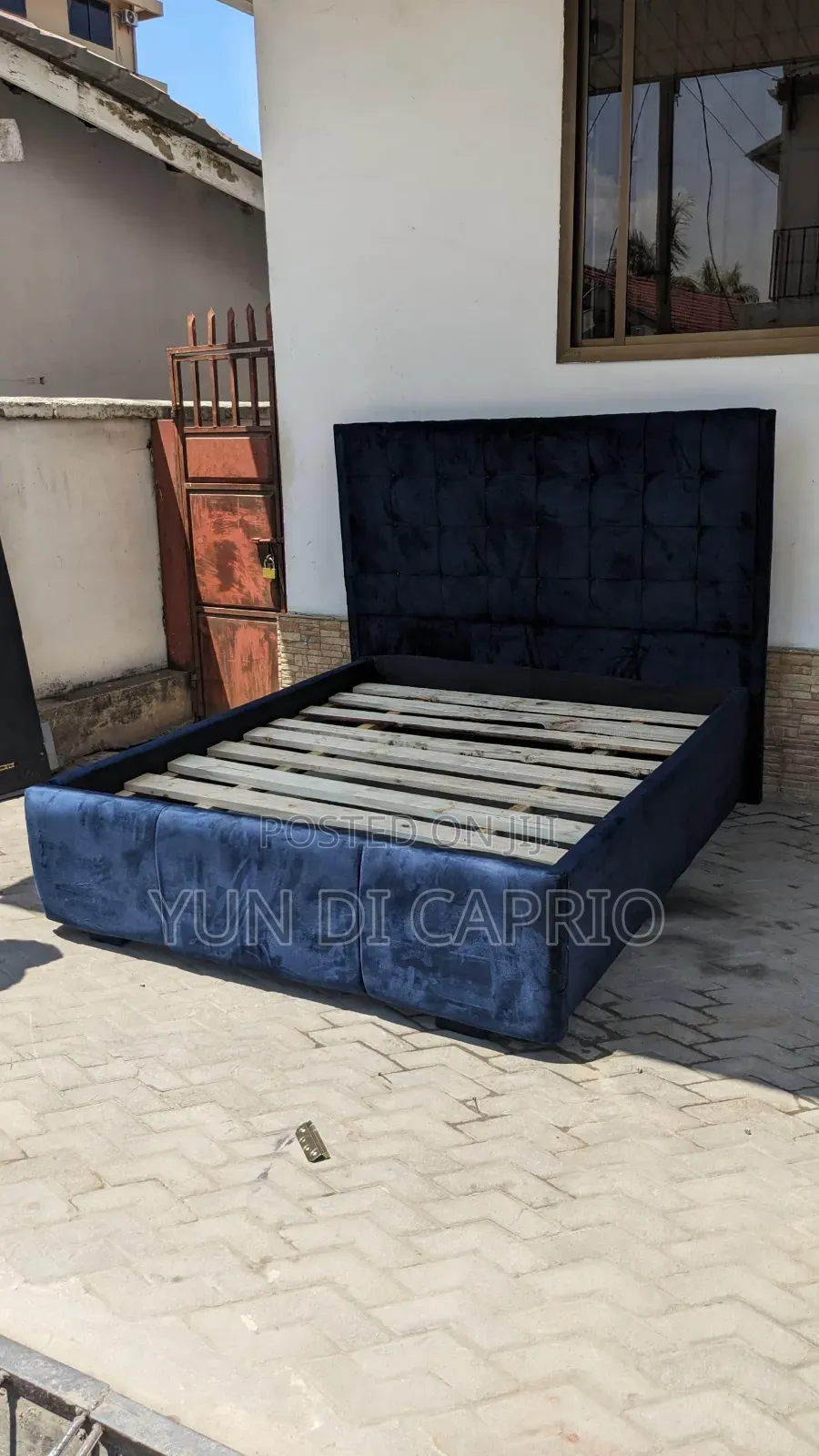 Kitanda Kizuri Bedsofa Mpya