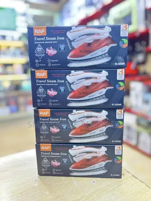 Steam Iron With Ceramic Soleplate, 450 Ml Tank Capacity