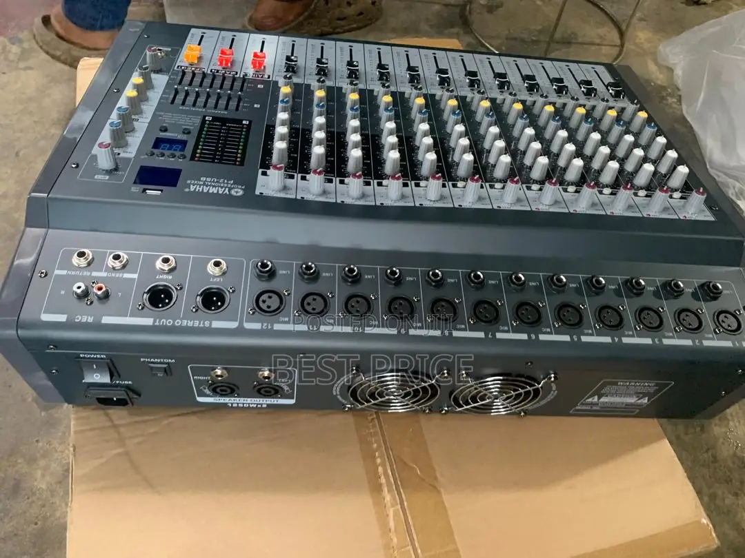 Yamaha Professional Mixer 12 Channel P12-Usb