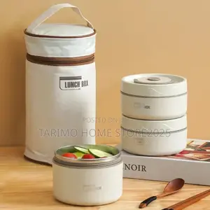 Lunch Box Inakibegi Chakula Zinakuwa Tatu 
