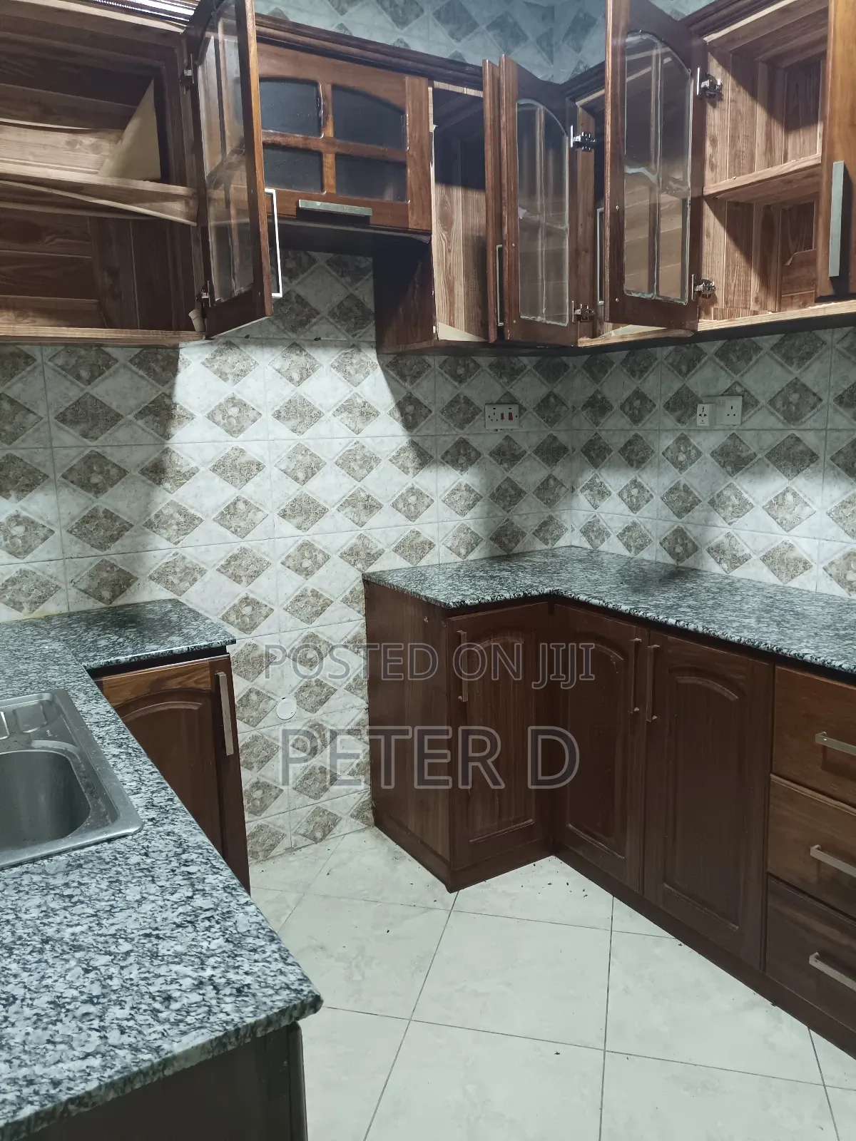 3bdrm Apartment in Kariakoo for rent