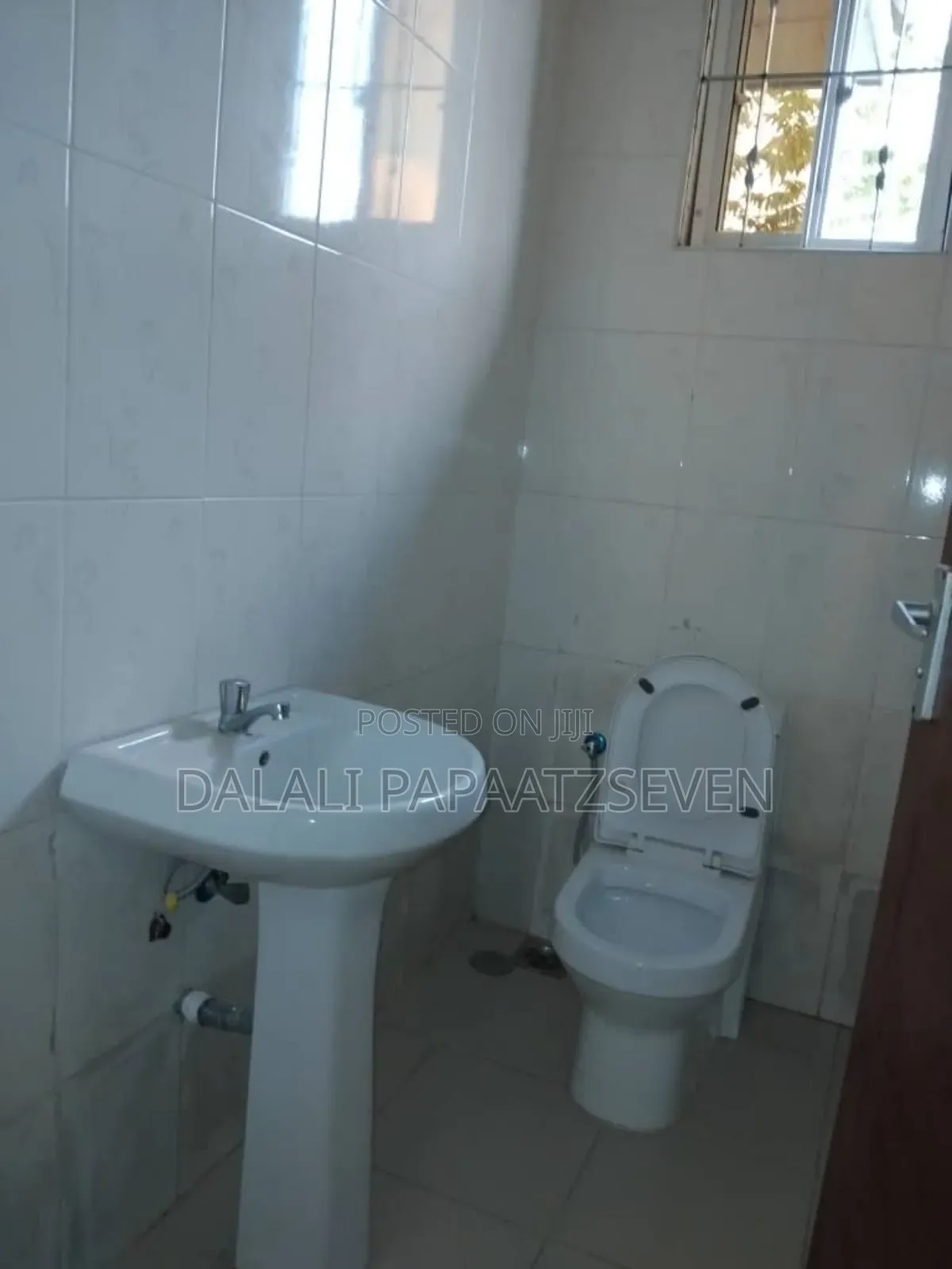 3bdrm House in Dalalipapaatzseven, Kinondoni for rent