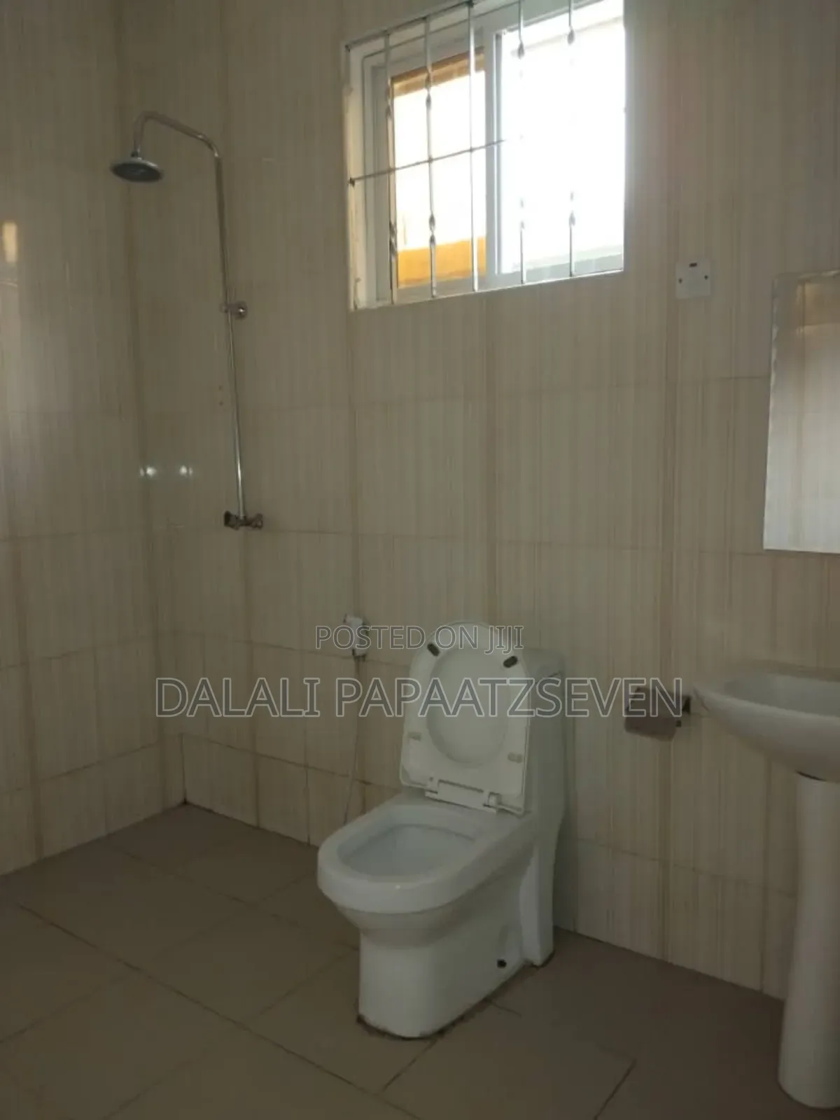 3bdrm House in Dalalipapaatzseven, Kinondoni for rent