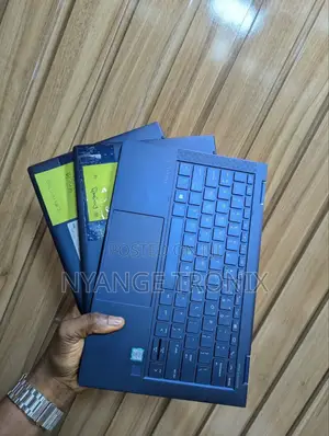 Laptop HP Dragonfly G3 16GB Intel Core I5 SSD 512GB