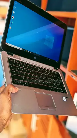 Laptop HP EliteBook 820 G4 8GB Intel Core I5 SSD 256GB