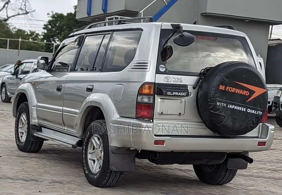 Toyota Land Cruiser Prado 2.7 16V 5dr 2000 Silver