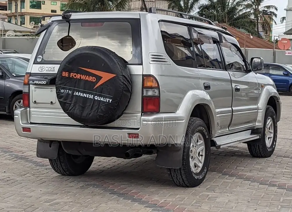 Toyota Land Cruiser Prado 2.7 16V 5dr 2000 Silver