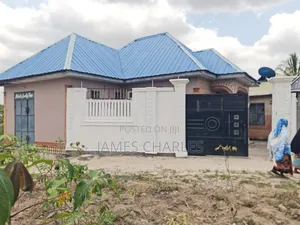 6bdrm House in Mbande Chamazi for sale