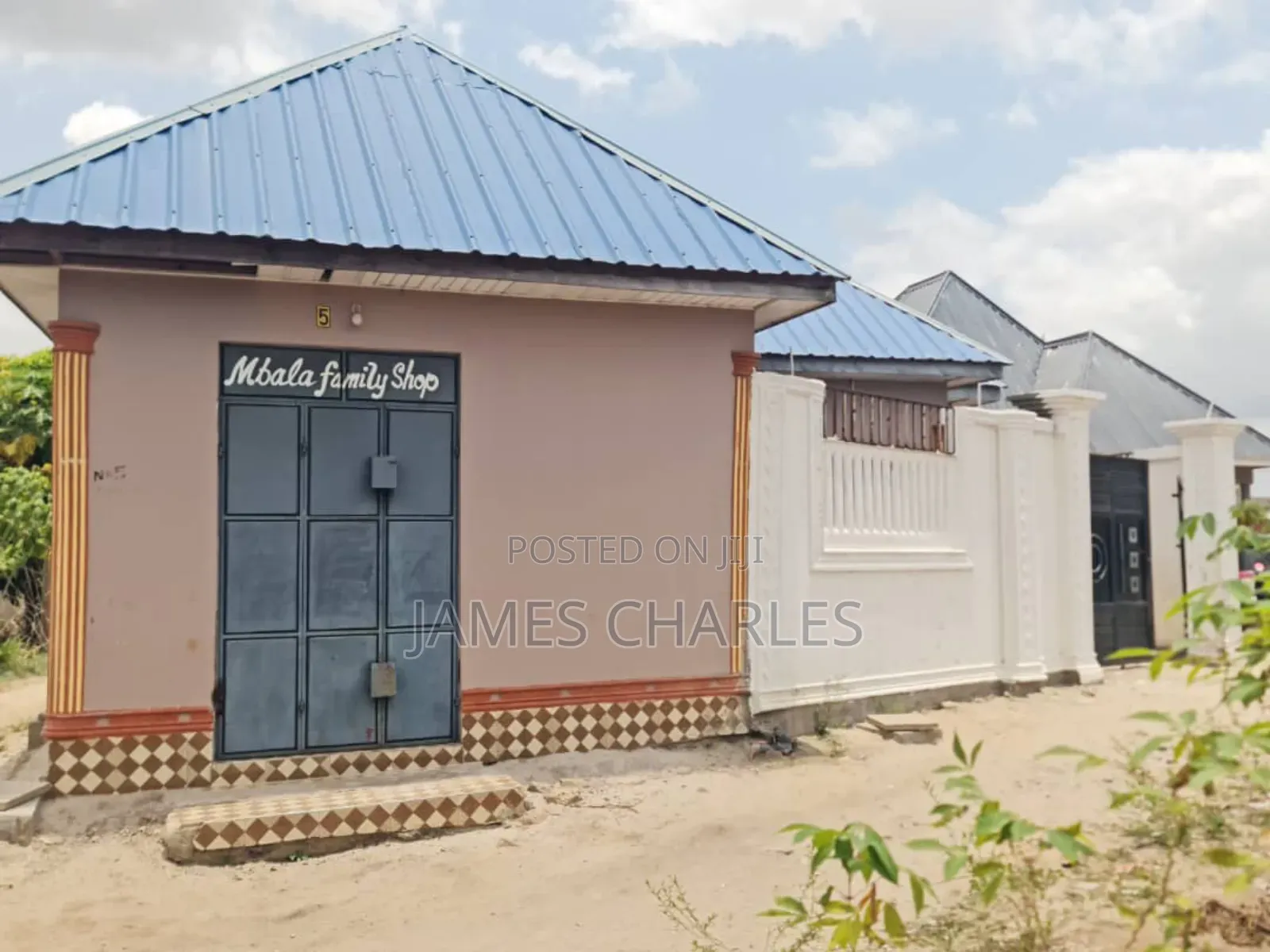 6bdrm House in Mbande Chamazi for sale