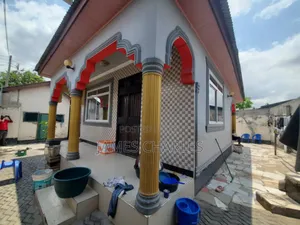 7bdrm House in Majohe, Pugu for sale