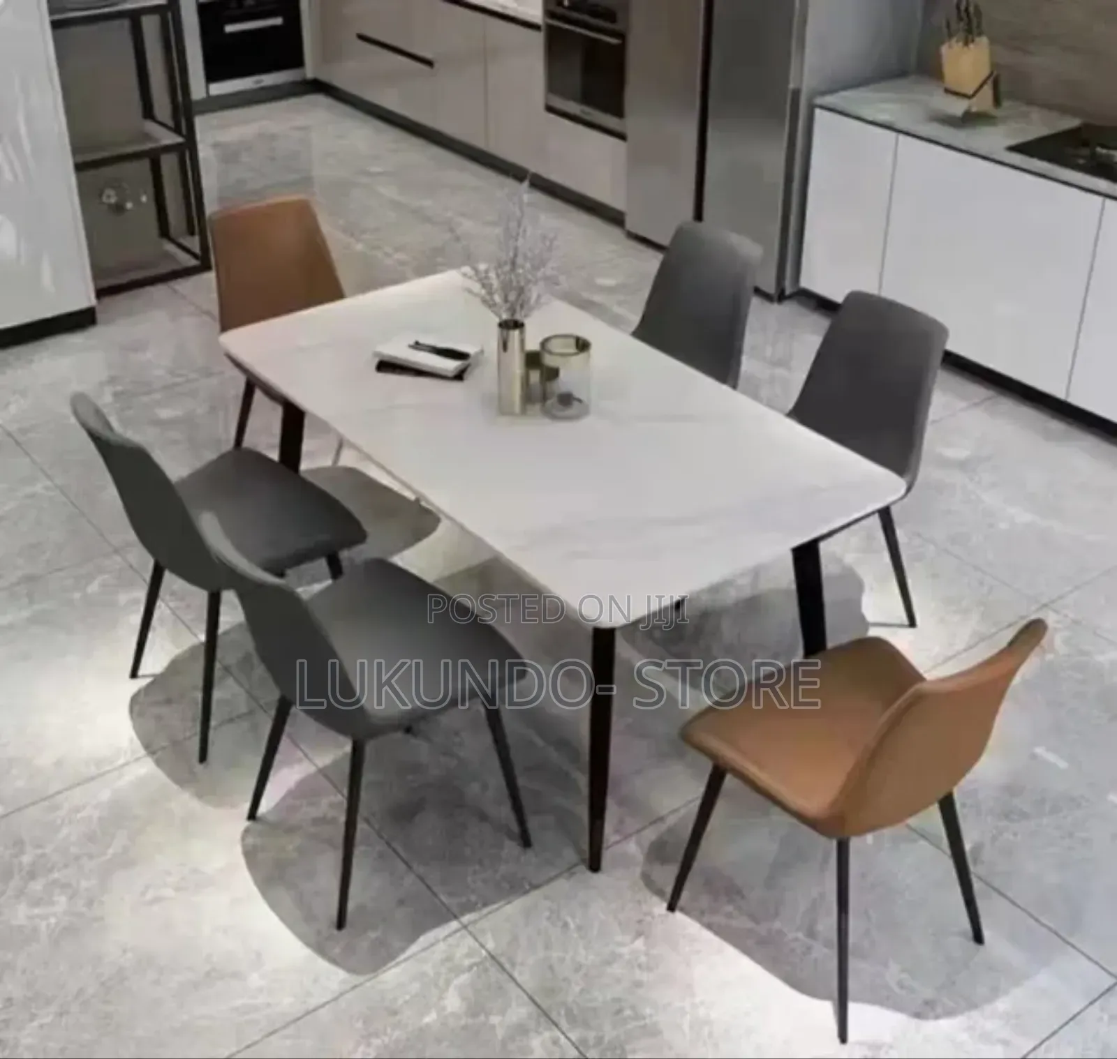 Cofee Table With 4 Chair