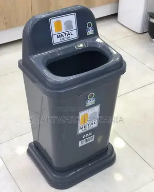 Garbage Can for Indoor and Outdoor Use, Durable Trash Bin