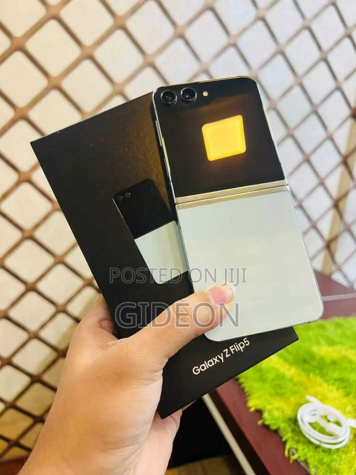 New Samsung Galaxy Z Flip 5 256 GB White