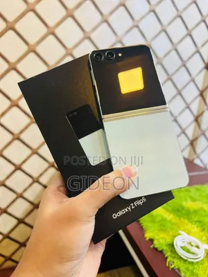 New Samsung Galaxy Z Flip 5 256 GB White